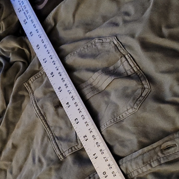 AE Boyfriend Cotton Button Up - Picture 5 of 5